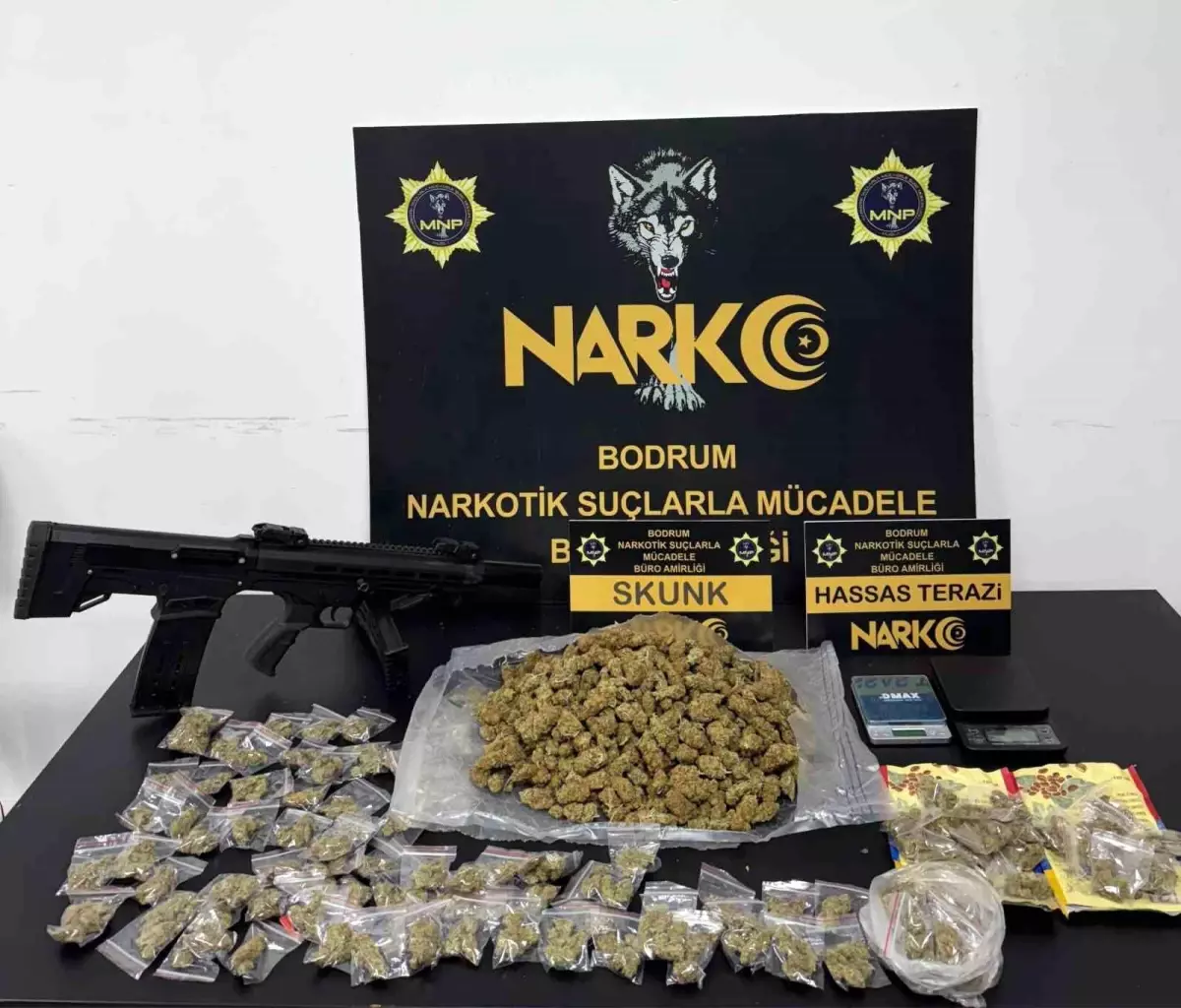 bodrumda-uyusturucu-operasyonu-3-kisi-tutuklandi-mH3XAPKi.jpg