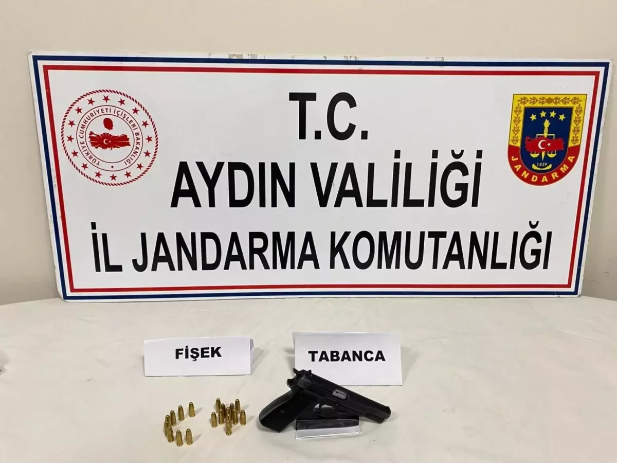 kocarlida-ruhsatsiz-silah-operasyonu-uc-tufek-ele-gecirildi-K9jaRi67.jpg