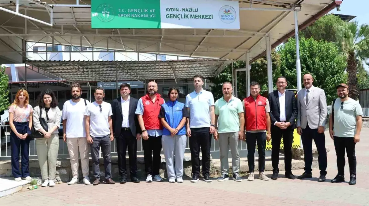 nazilli-genclik-merkezinde-genclik-incelemeleri-Ad3chZBB.jpg